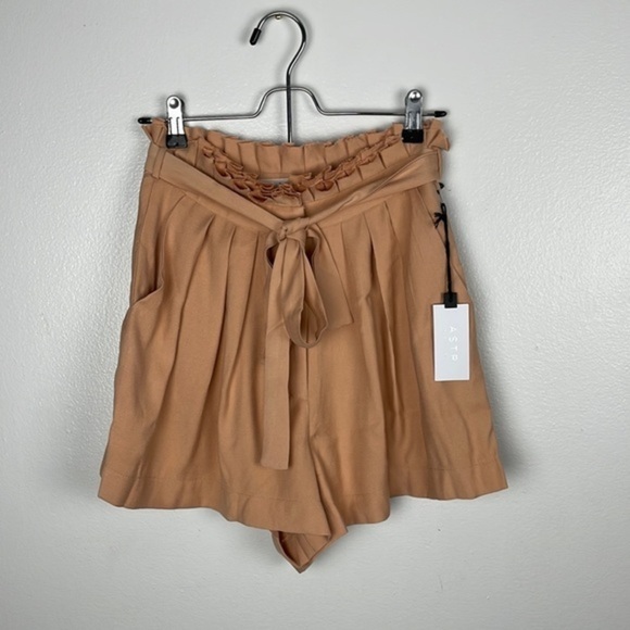 NWT ASTR Linen Blend Paperbag pleated Shorts - Picture 3 of 9